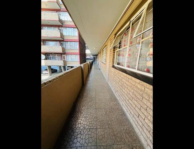2 BEDROOM APARTMENT FOR SALE IN BENONI CENTRAL